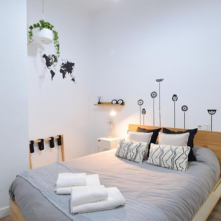 Apartamento Atarazanas Malaga Centro Historico Exteriör bild