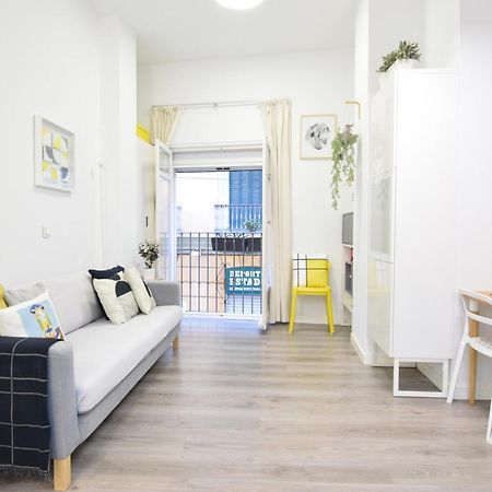Apartamento Atarazanas Malaga Centro Historico Exteriör bild