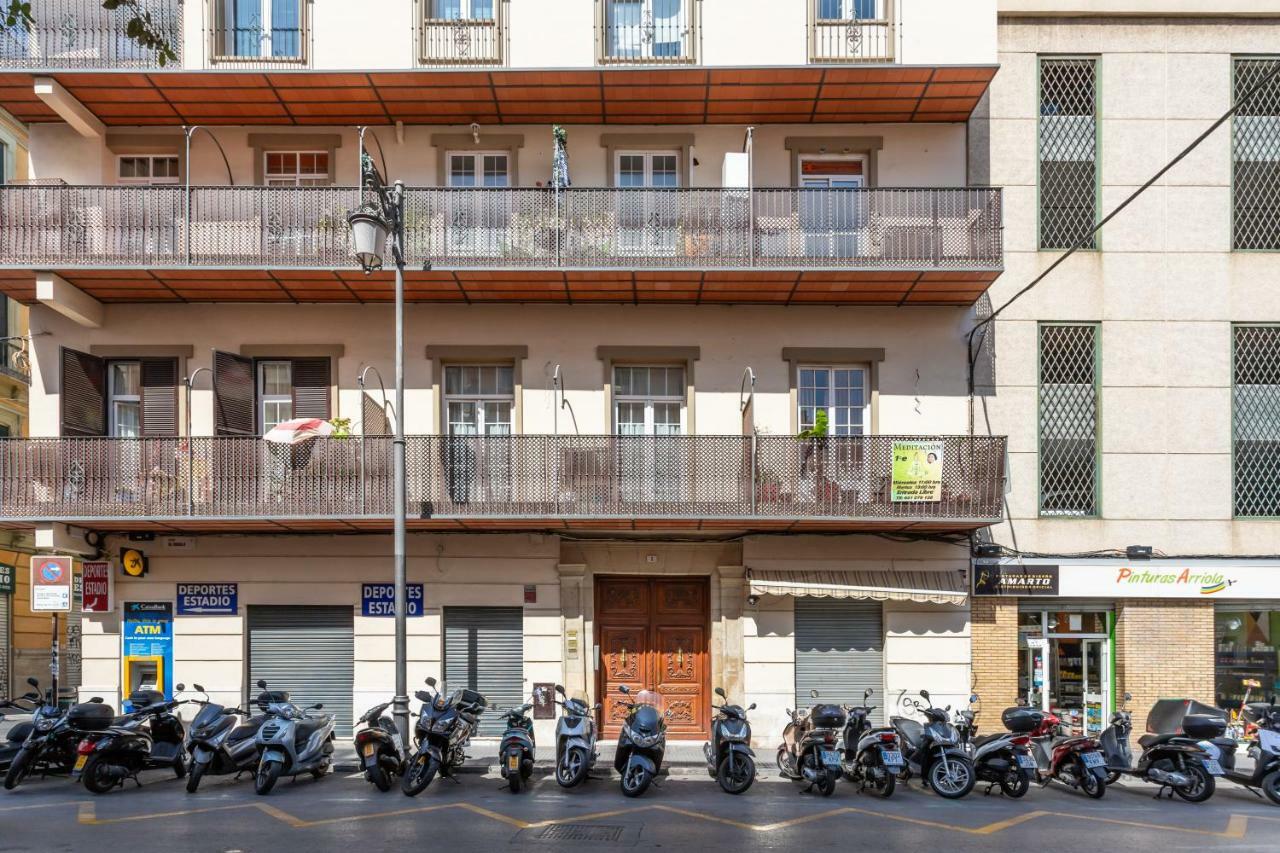 Apartamento Atarazanas Malaga Centro Historico Exteriör bild