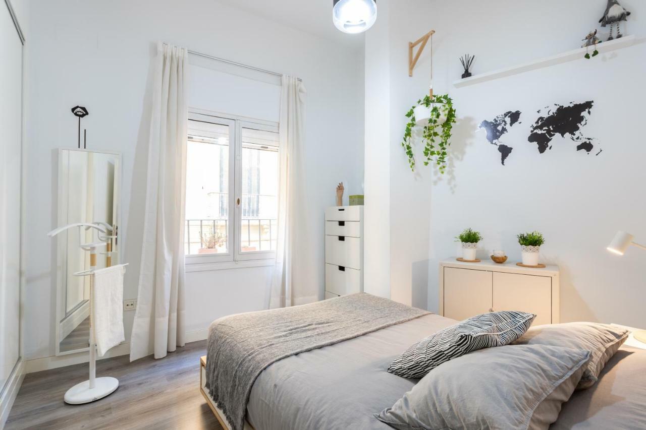 Apartamento Atarazanas Malaga Centro Historico Exteriör bild